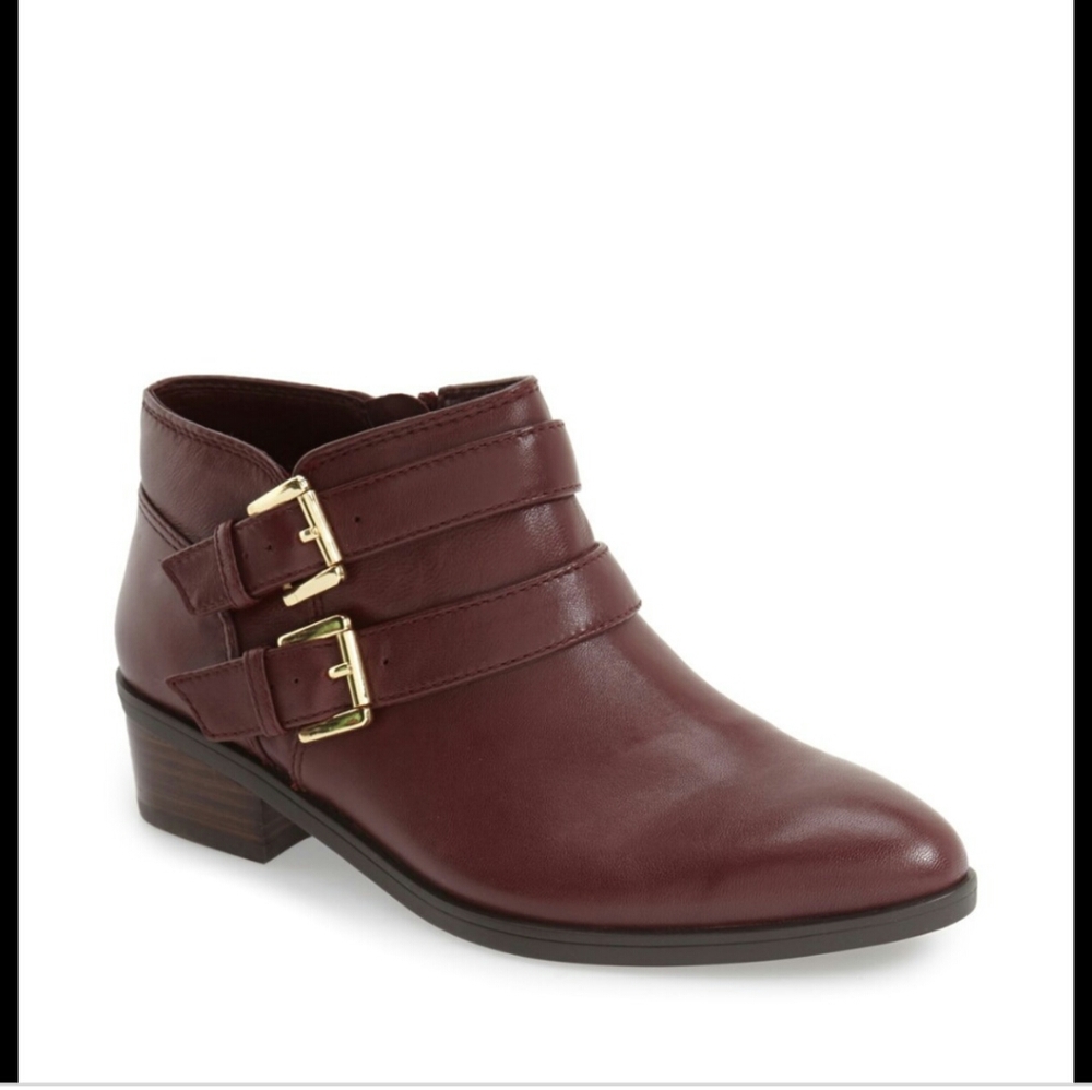 Bella Vita Leather booties size 6